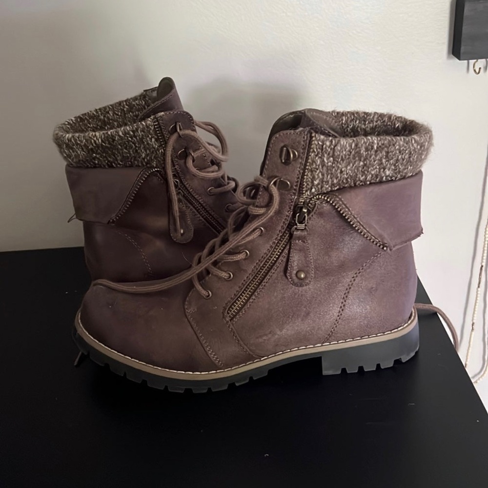 Cliffs by White Mountain Boots